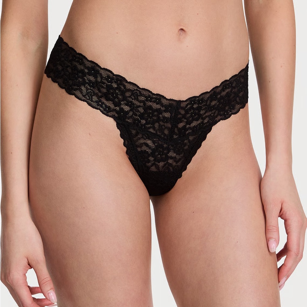 NWT Victoria’s Secret Lacie Thong